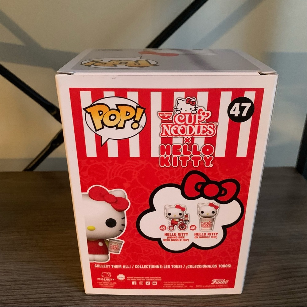 Hello Kitty Funko Pop Cup of Noodles #47 Game Stop Exclusive - Picture 5 of 12